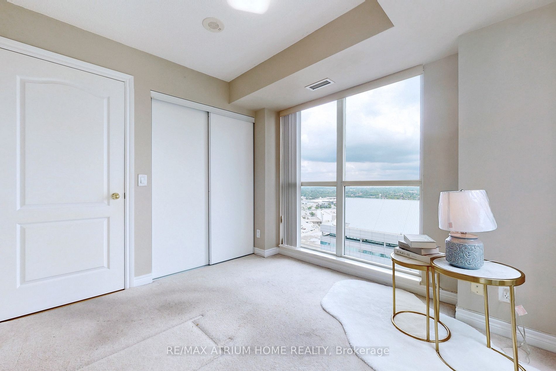 60 Town Centre Crt, #2404
