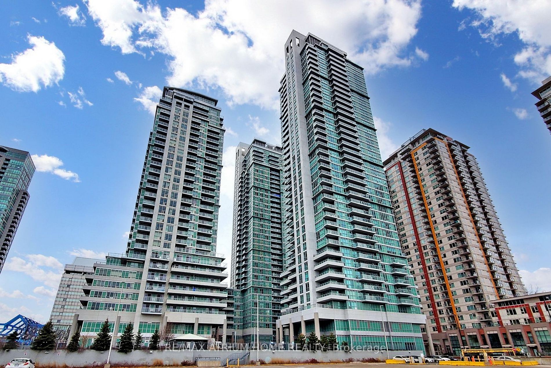 60 Town Centre Crt, #2404