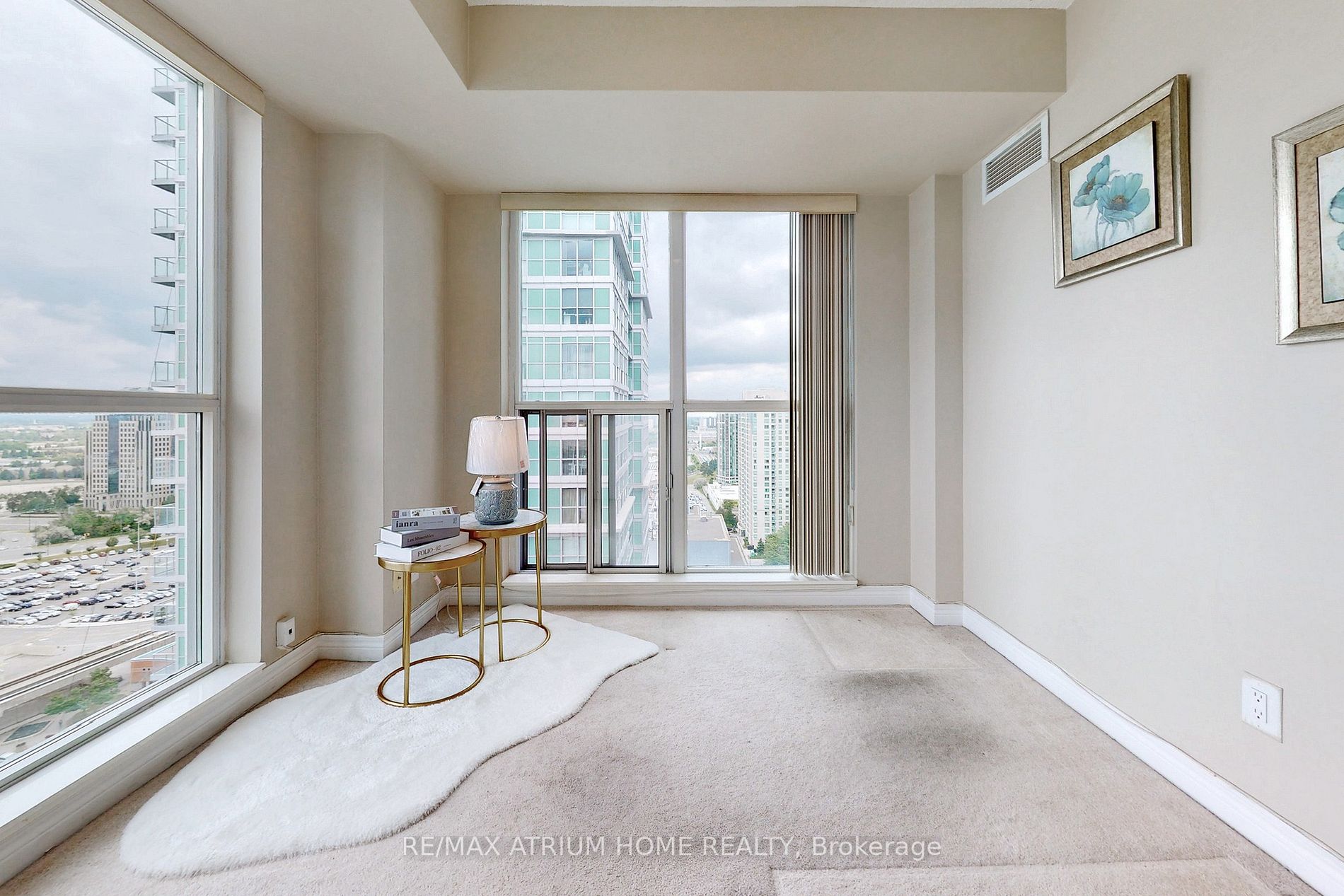 60 Town Centre Crt, #2404