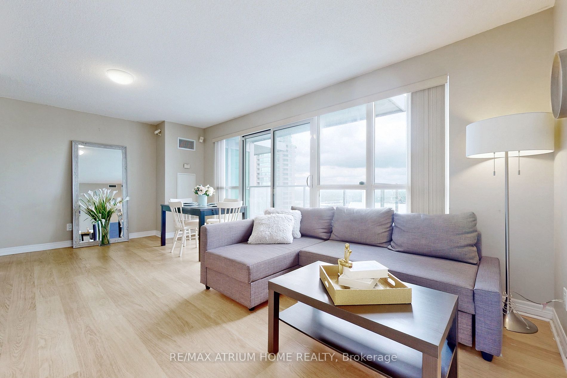 60 Town Centre Crt, #2404