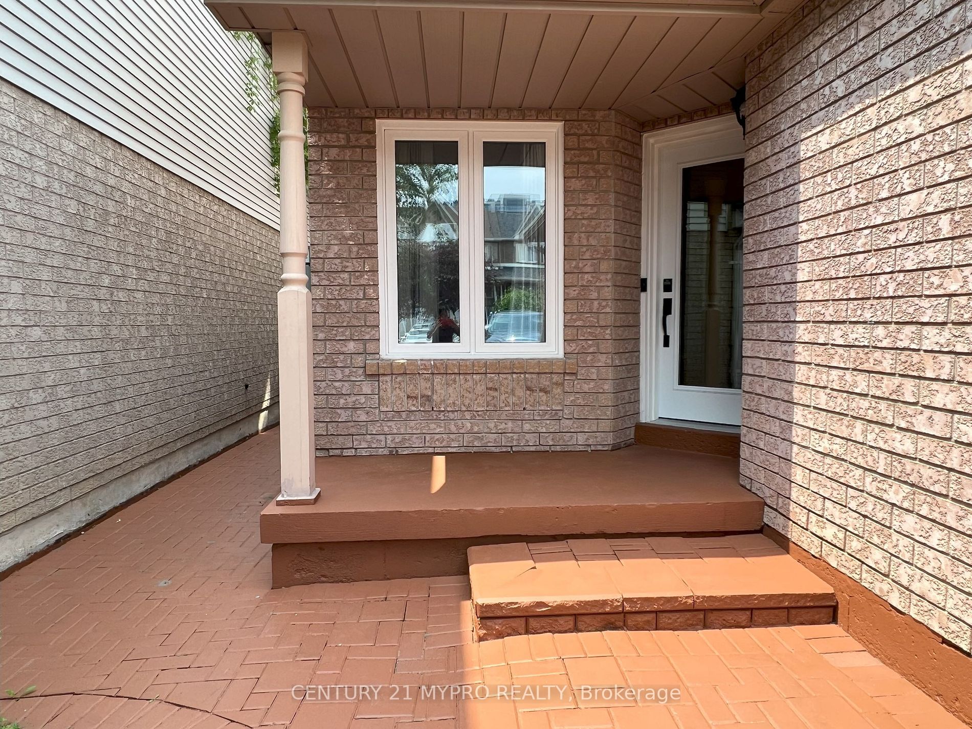 35 Lax Avenue