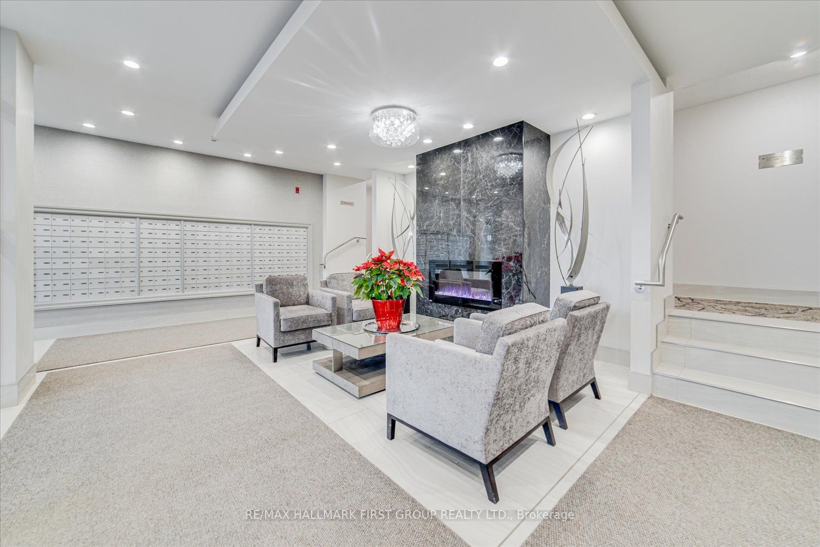 340 Watson Street, #908