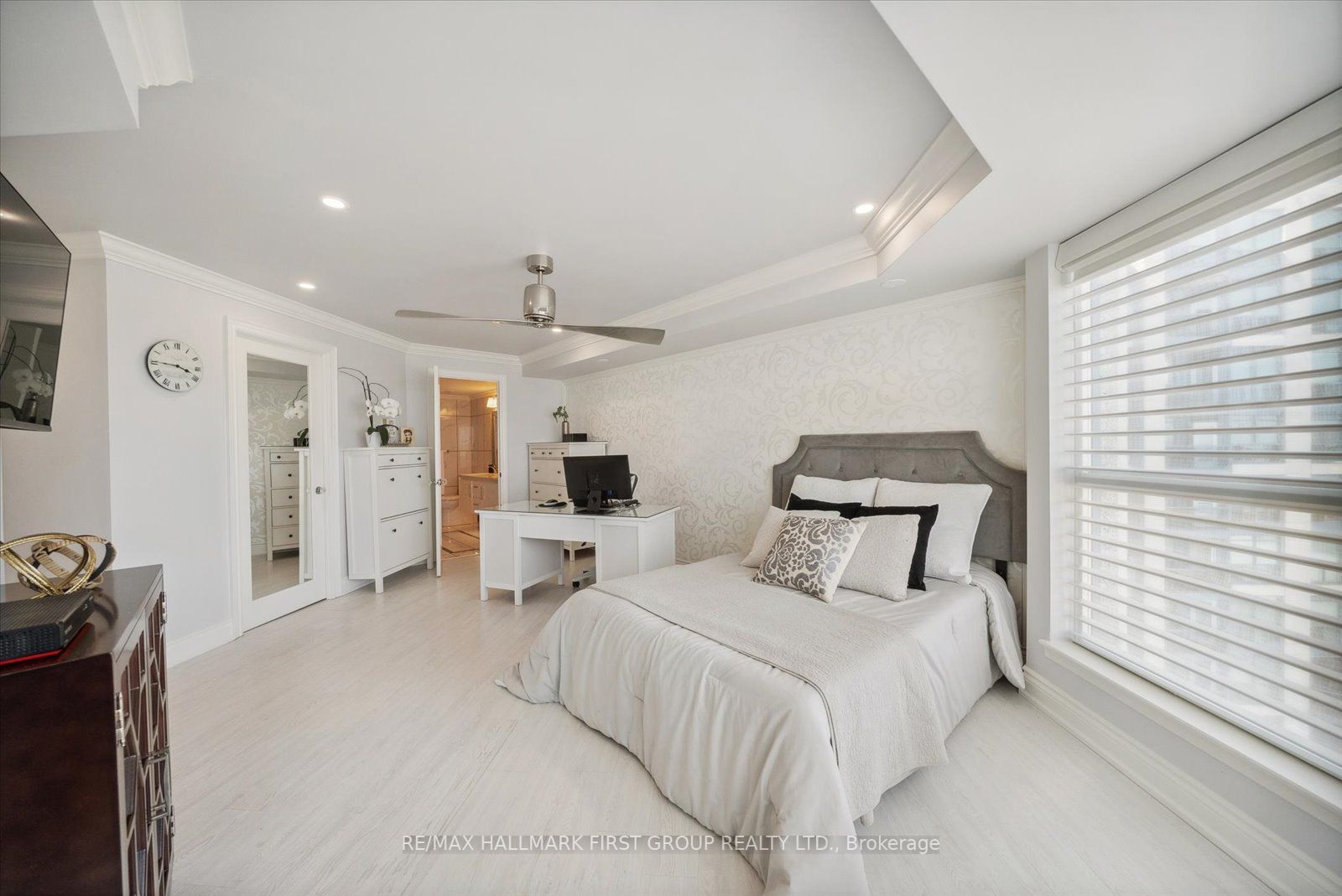 340 Watson Street, #908