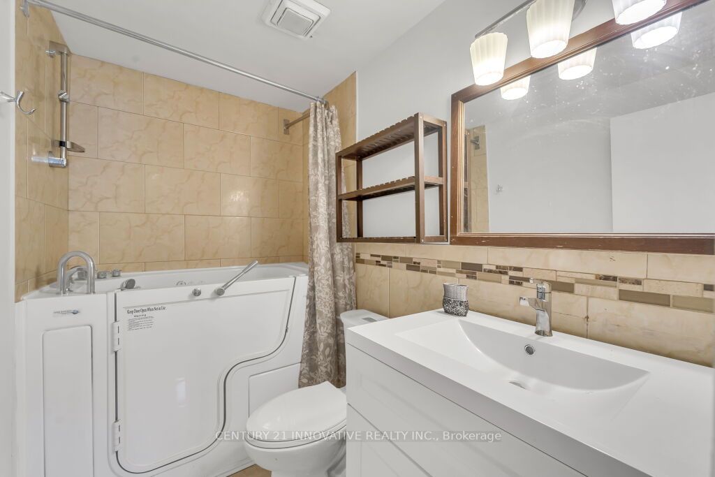 80 Coxworth Cres