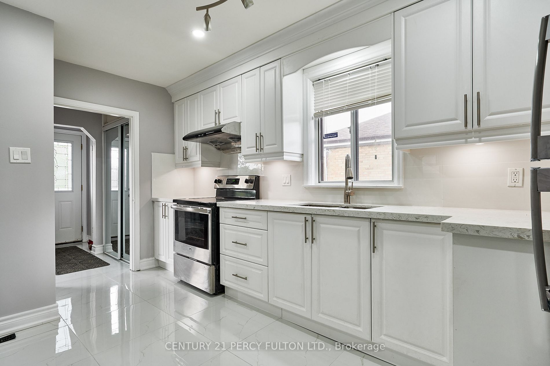19 Lynvalley Cres