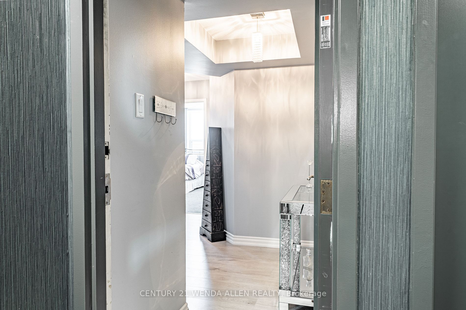 1665 Pickering Pkwy, #607