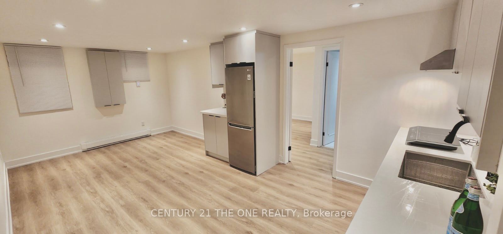 647 Capilano Crescent