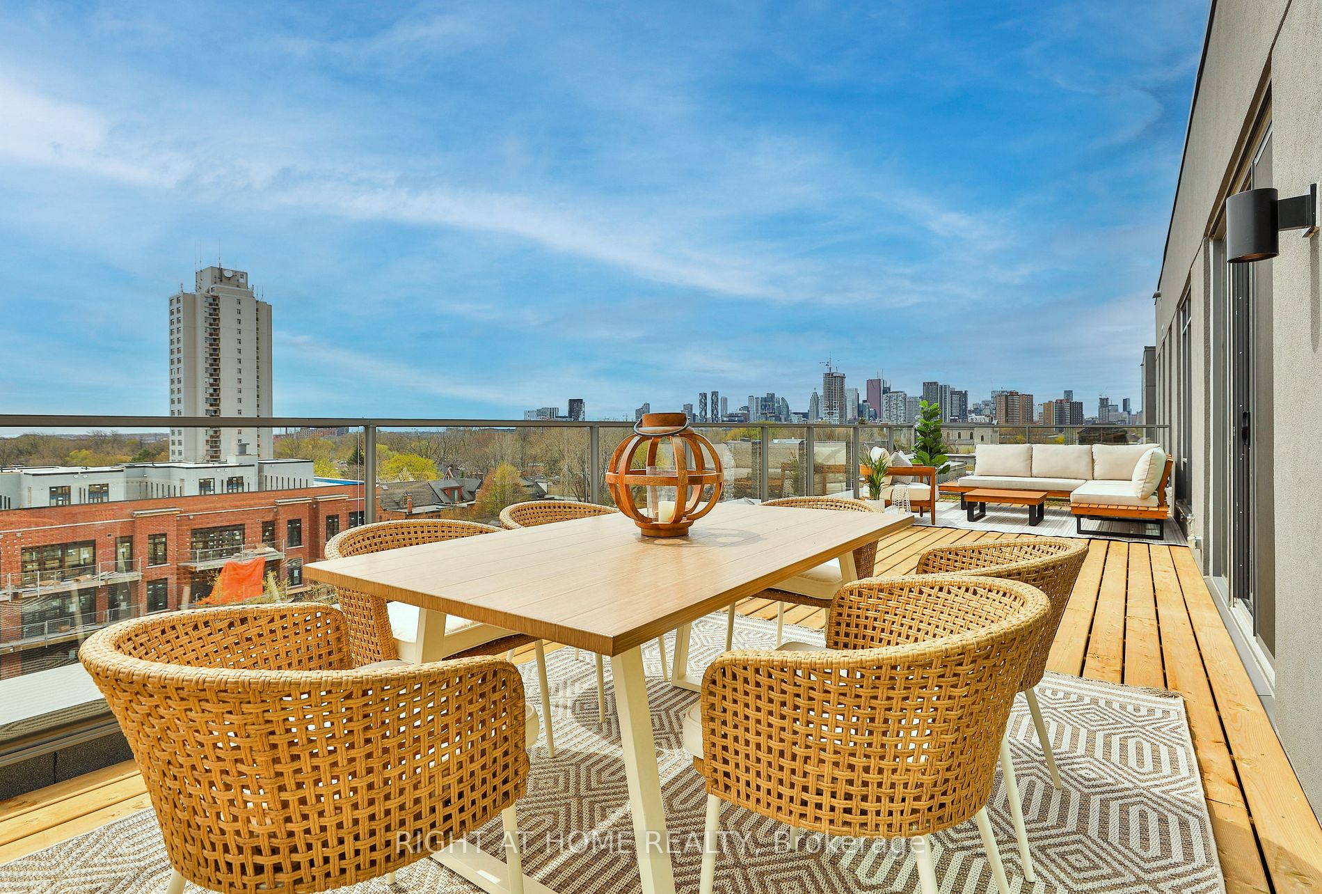 495 Logan Ave, #Ph 4