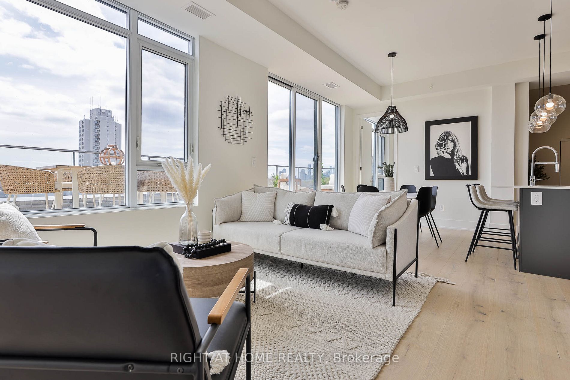 495 Logan Ave, #Ph 4