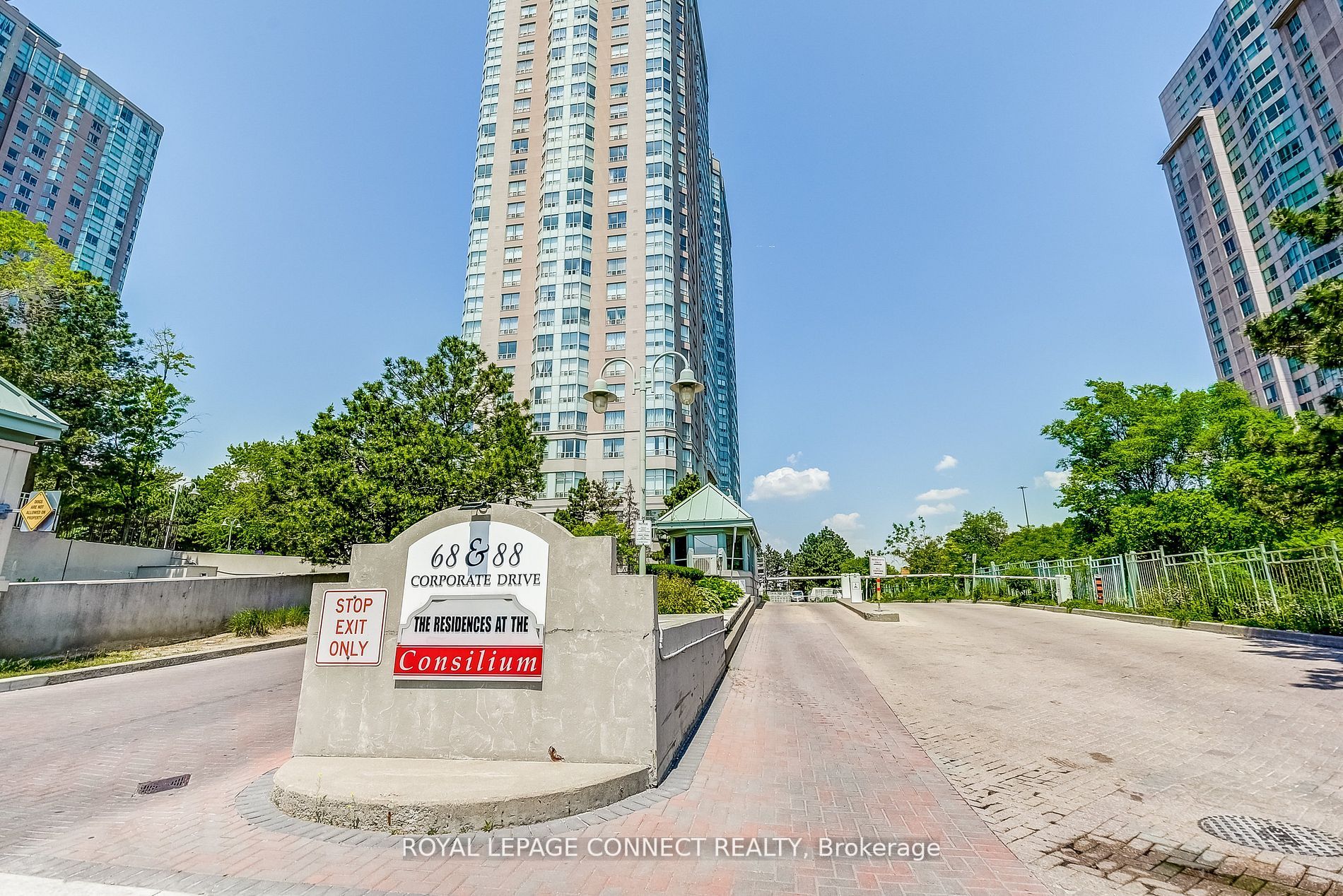 88 Corporate Dr, #1617