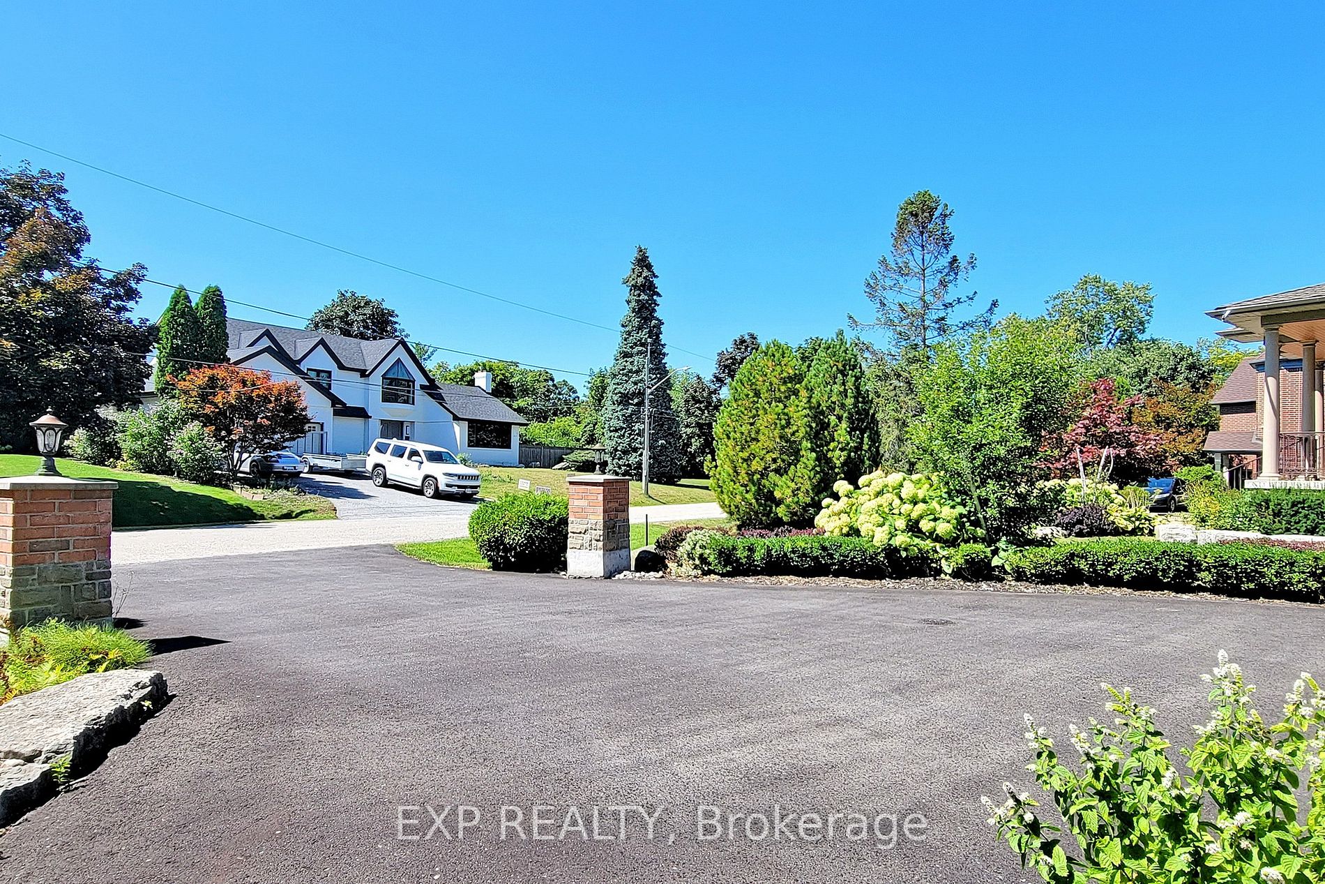 557 Pine Ridge Rd