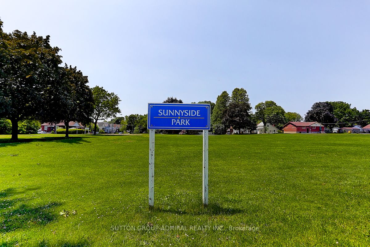 289 James Street W
