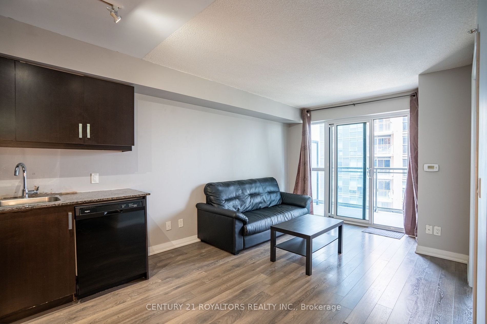30 Meadowglen Pl, #1409