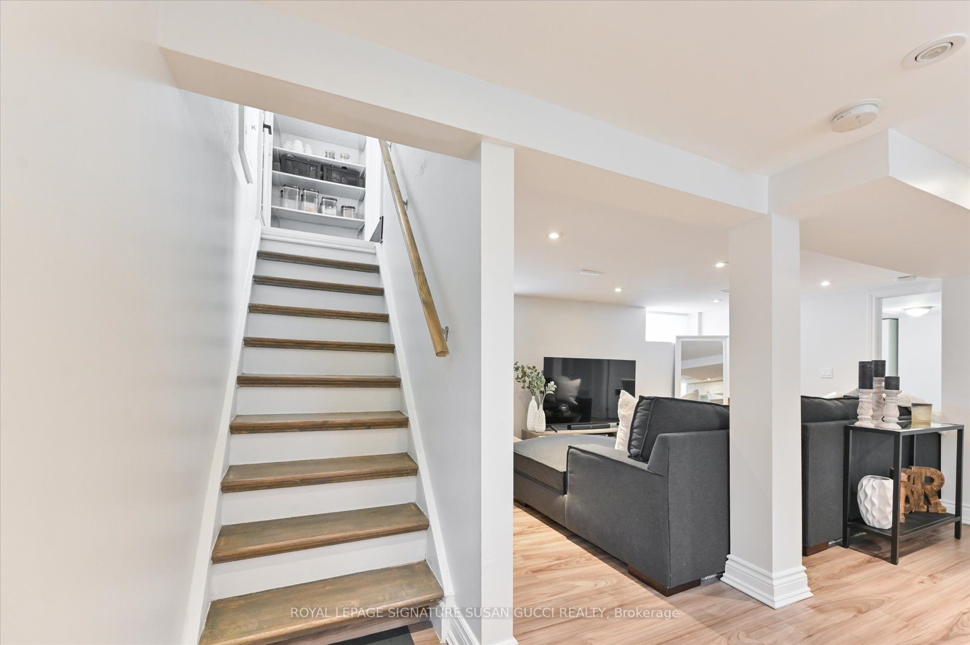 487 Dawes Rd