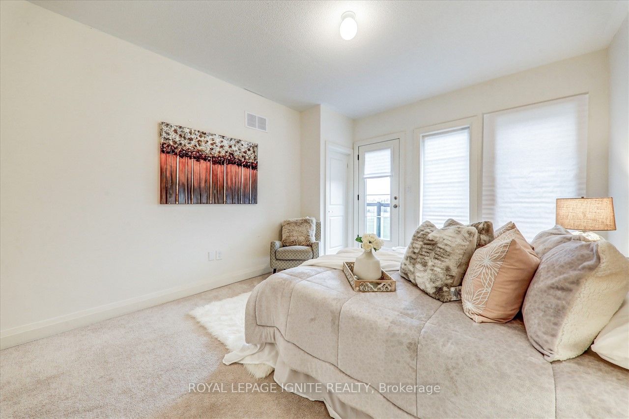 53 King George Way