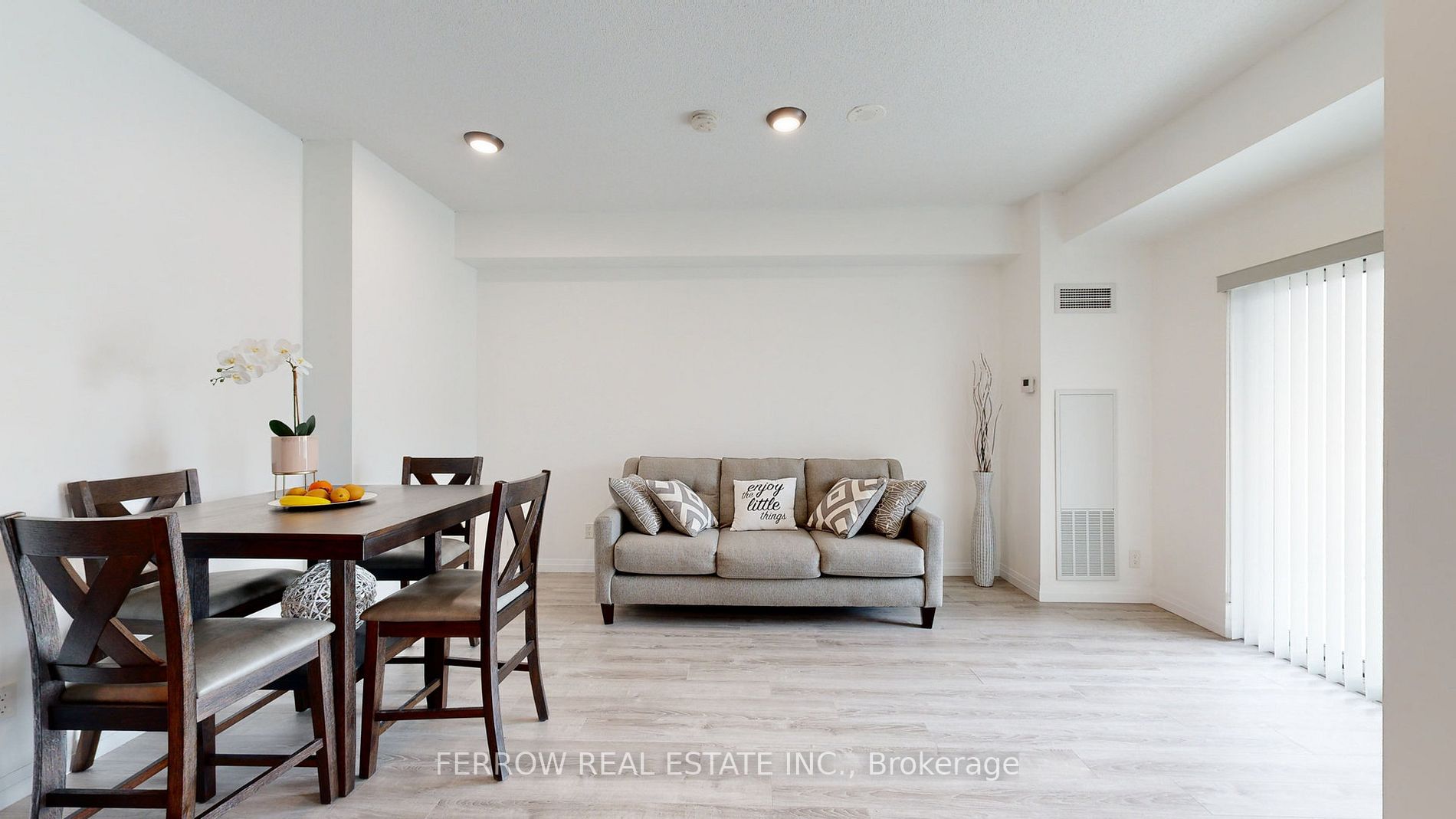 2150 Lawrence Ave E, #204