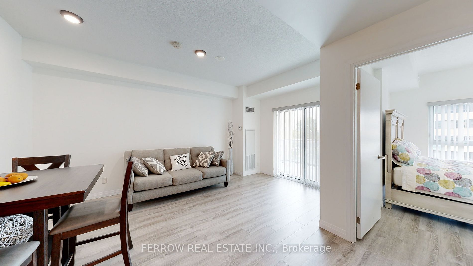 2150 Lawrence Ave E, #204