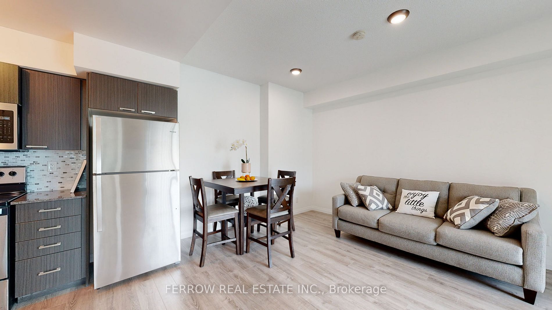 2150 Lawrence Ave E, #204