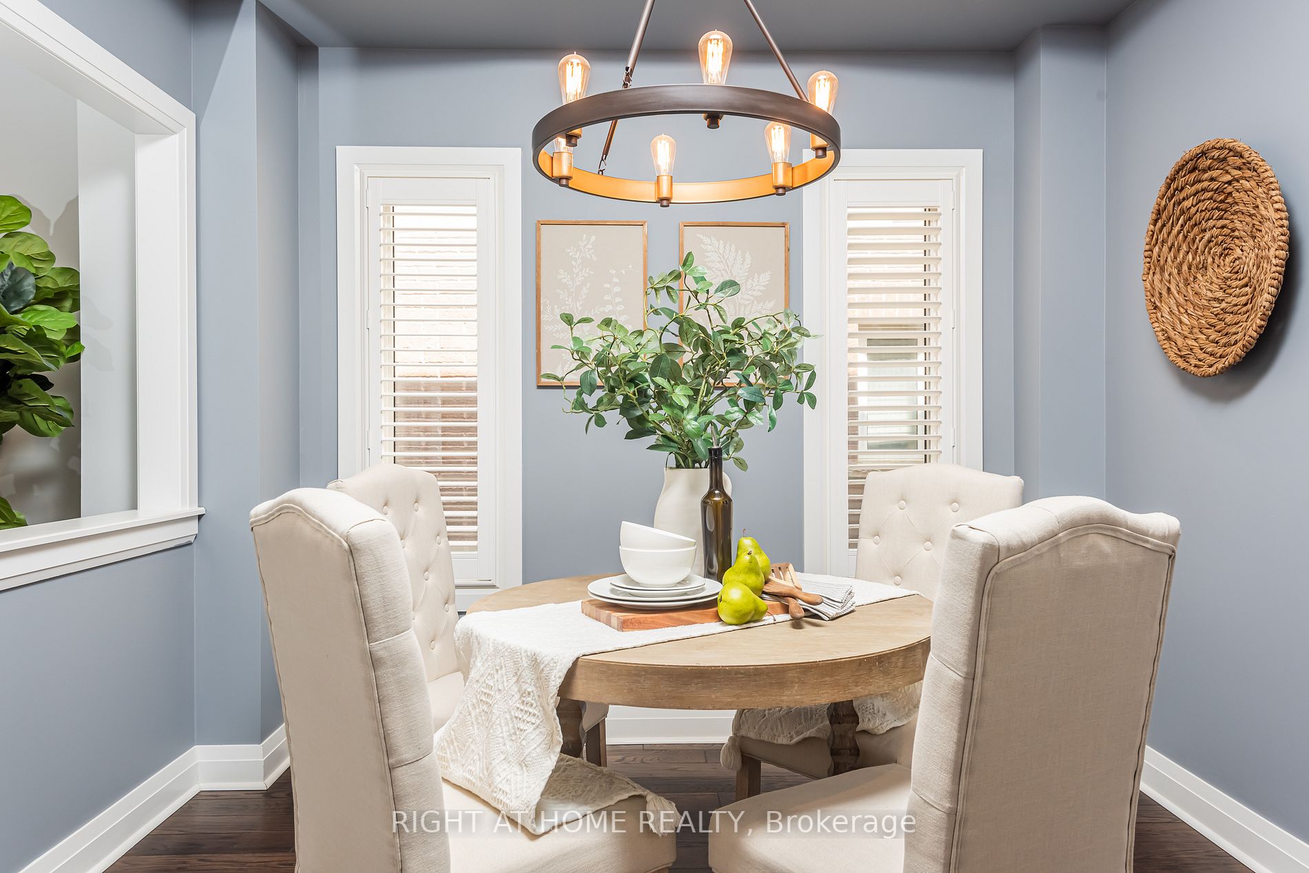 32 Mccourt Dr