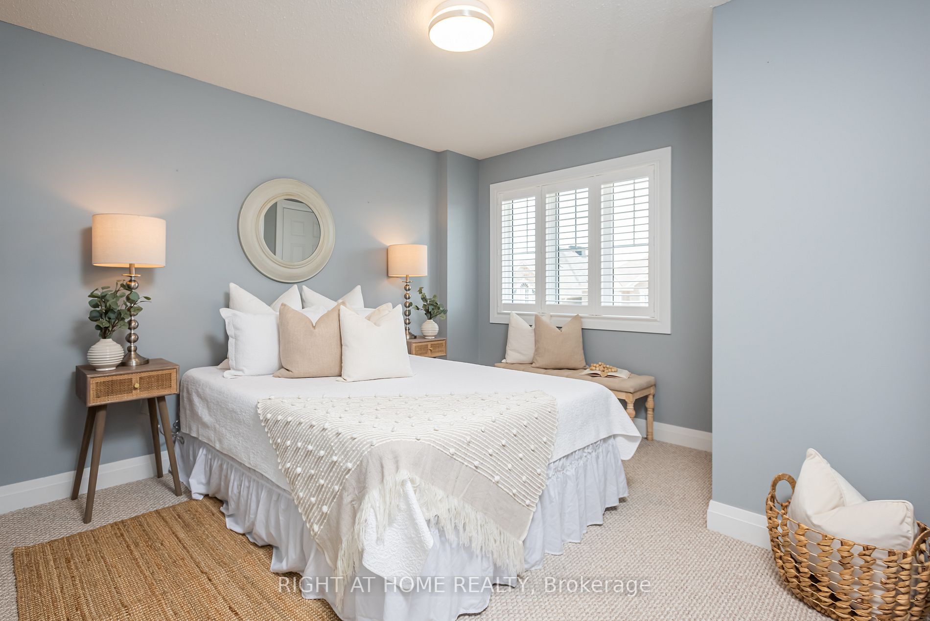 32 Mccourt Dr