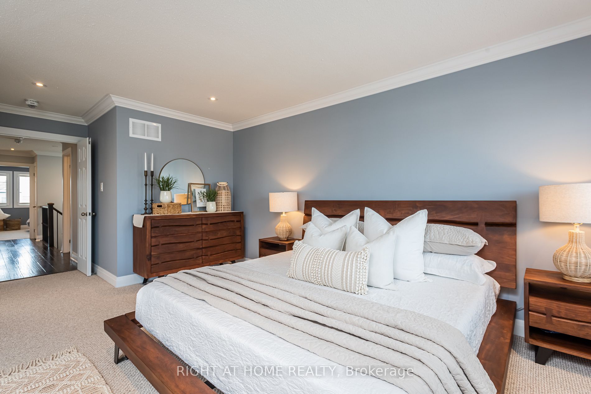 32 Mccourt Dr