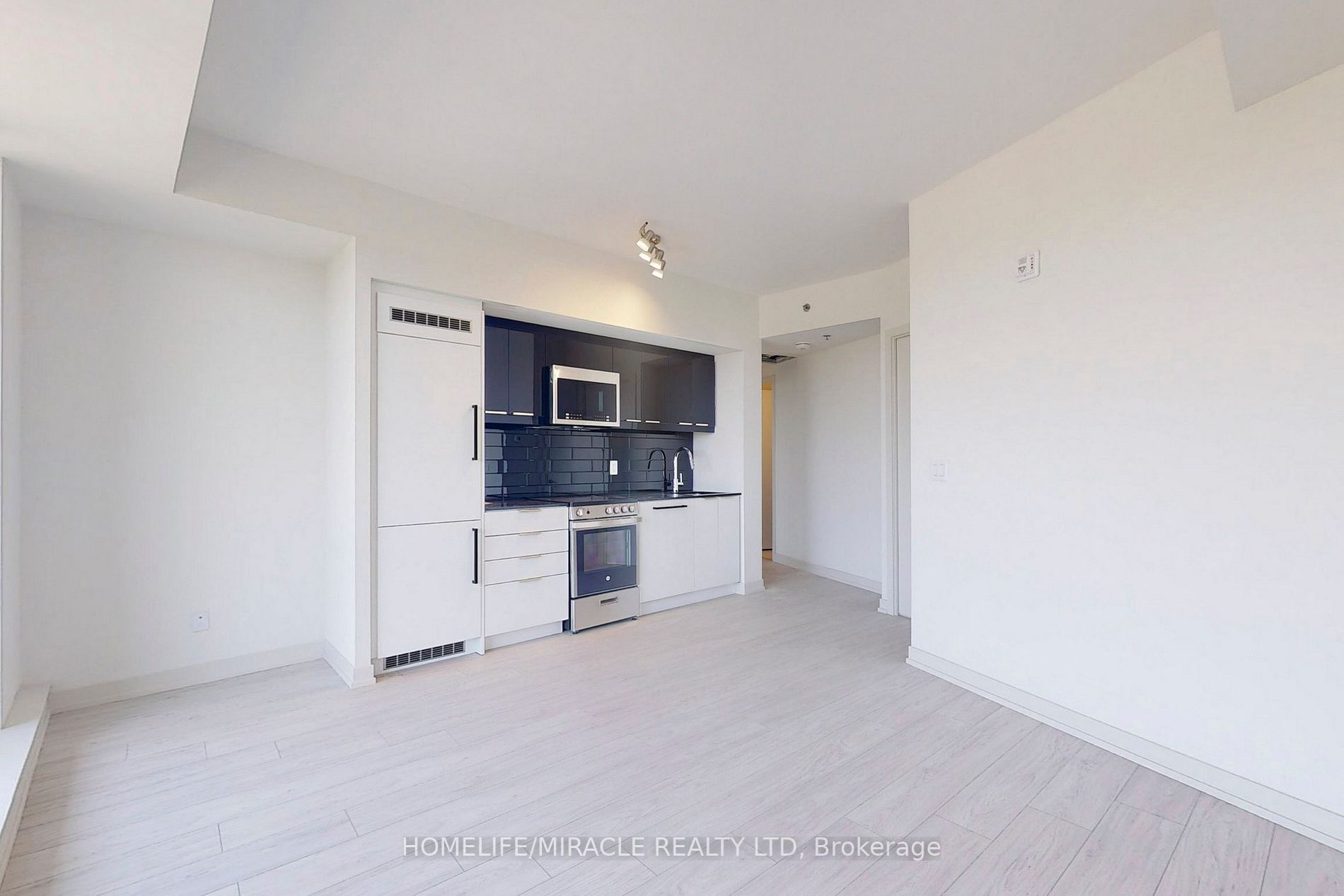 2201 Kingston Rd, #911