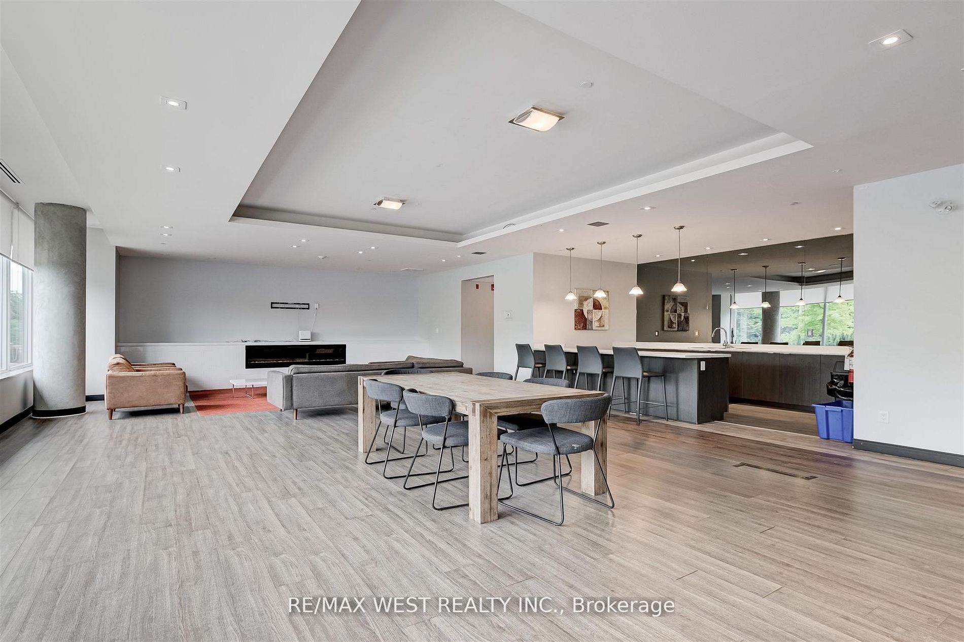 3560 ST CLAIR Avenue E, #224