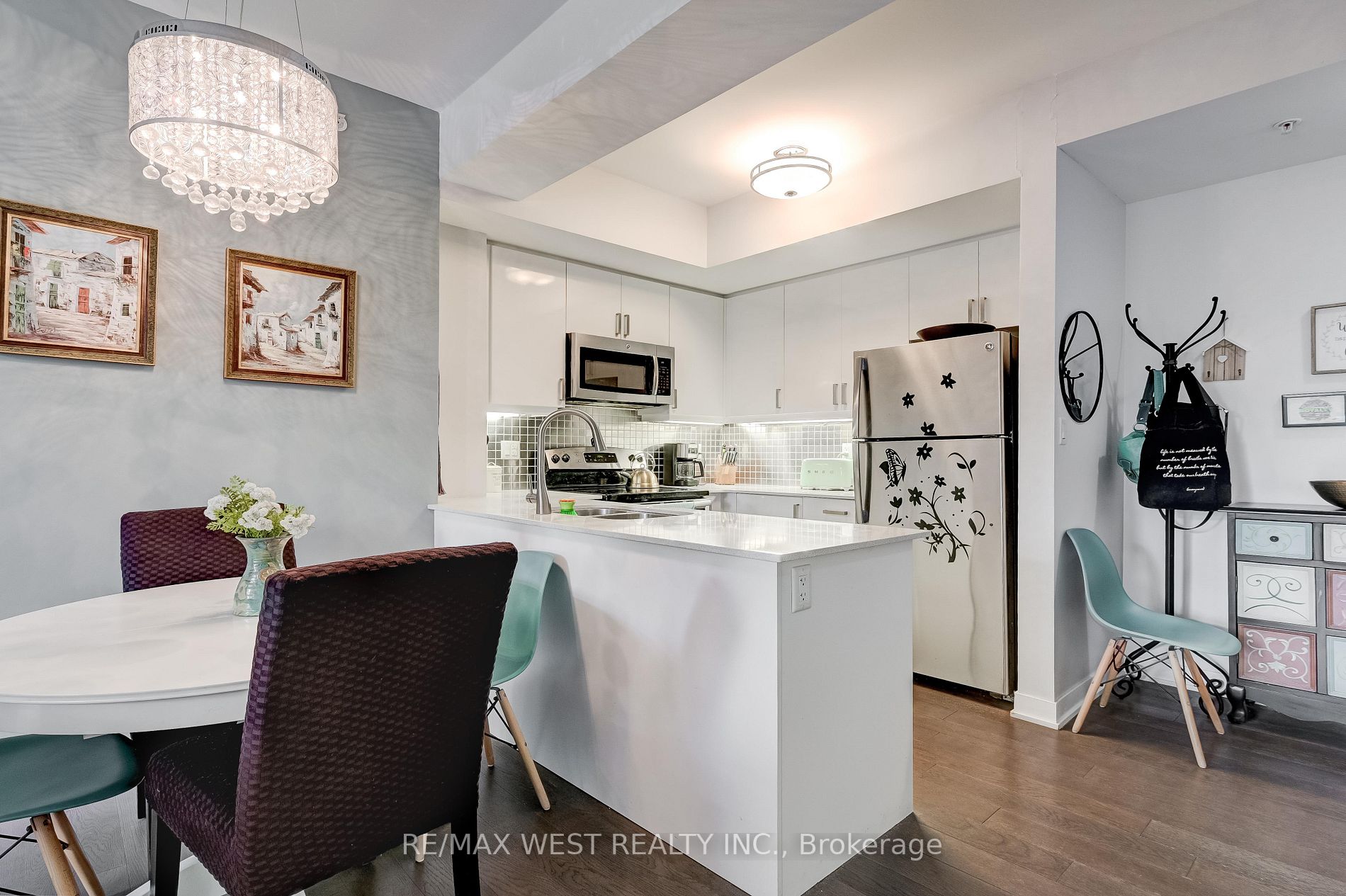 3560 ST CLAIR Avenue E, #224