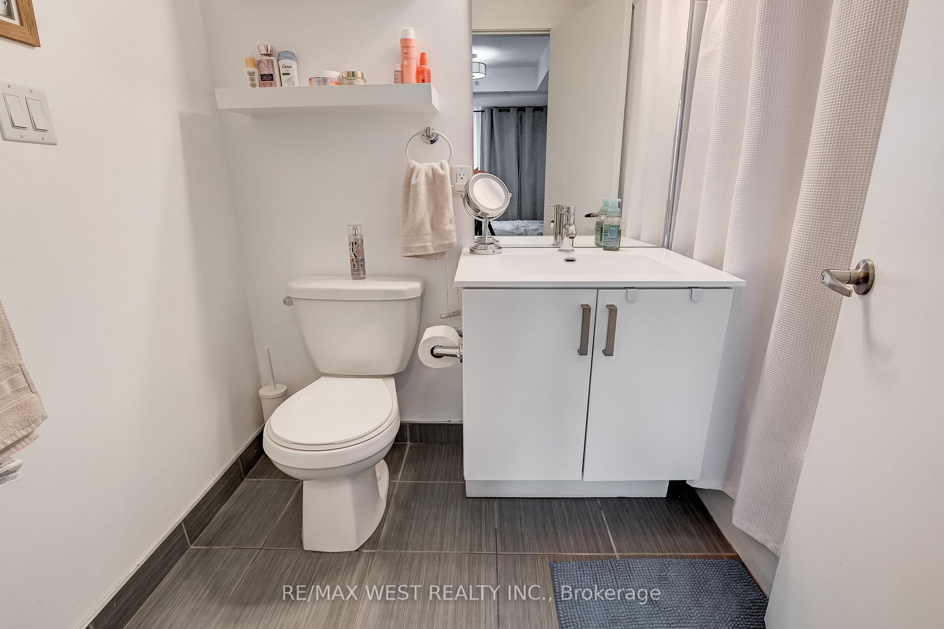3560 ST CLAIR Avenue E, #224