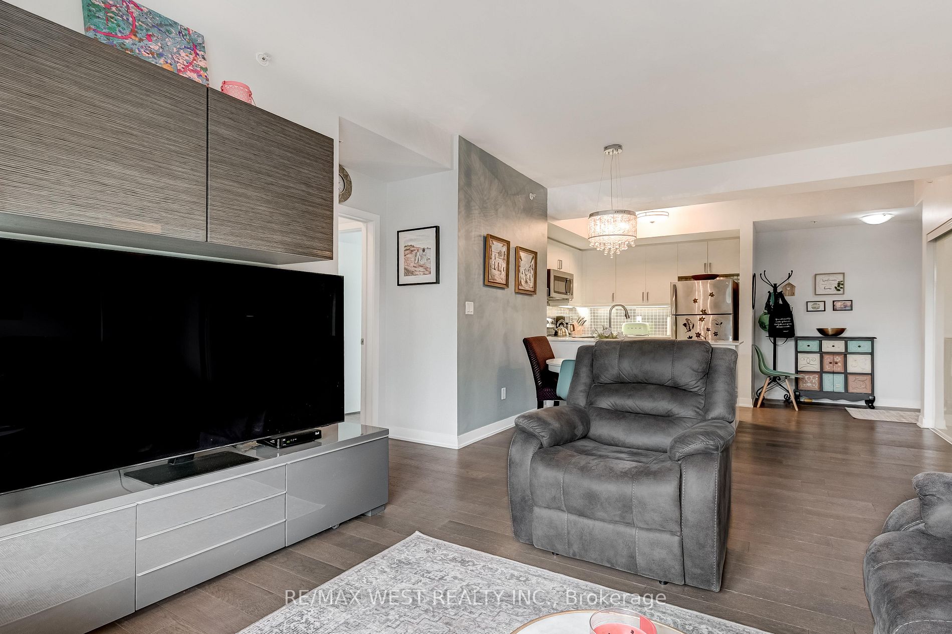 3560 ST CLAIR Avenue E, #224
