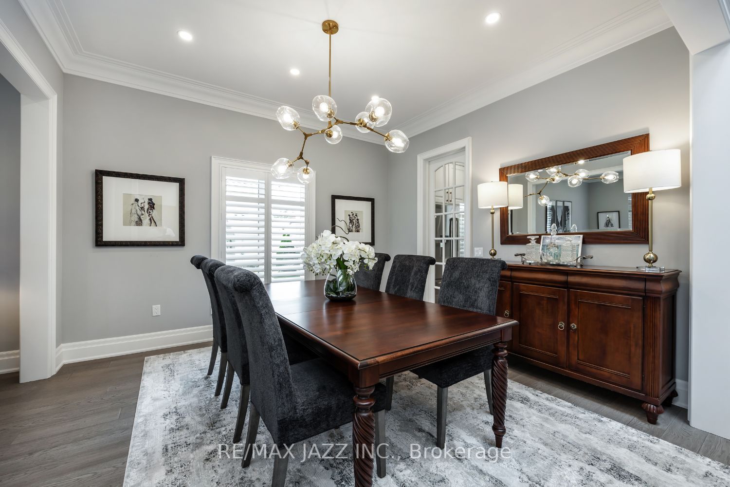 30 Darlington Blvd