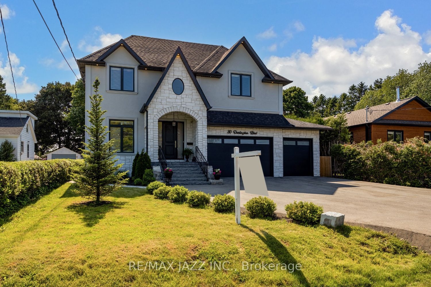 30 Darlington Blvd