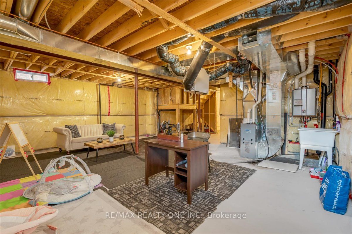 48 Arfield Ave