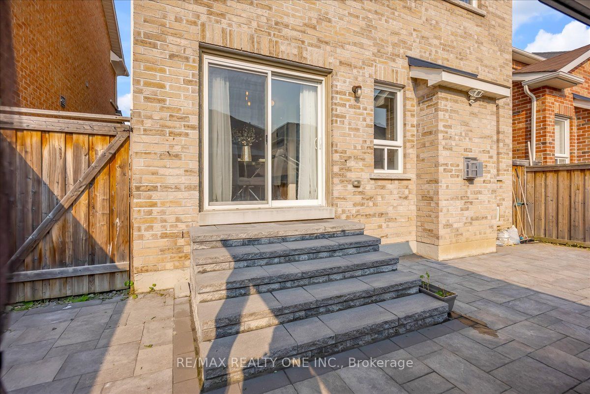 48 Arfield Ave