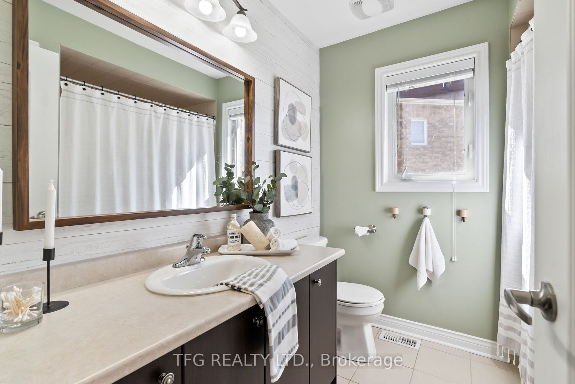 25 Keith-Wright Crescent