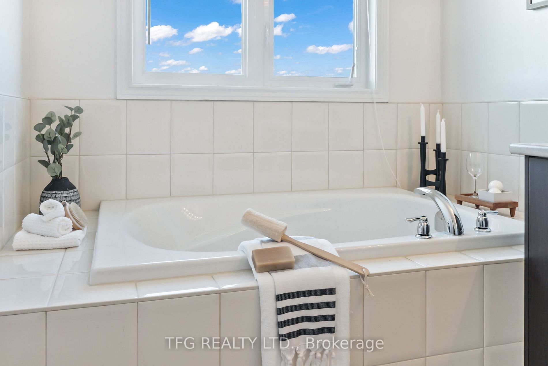 25 Keith-Wright Crescent
