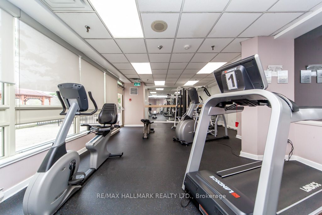 3233 Eglinton Ave E, #907