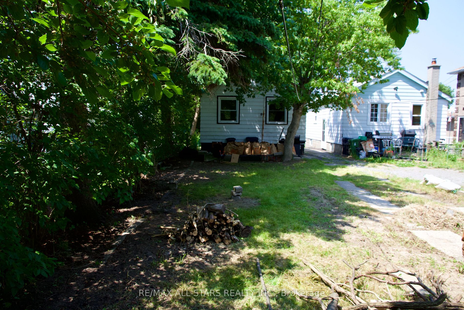 29 North Woodrow Blvd