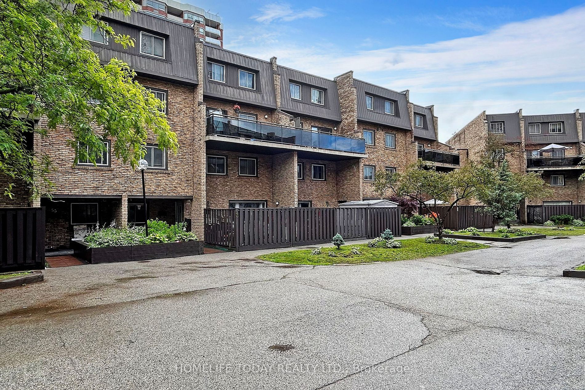 130 Ling Rd, #76