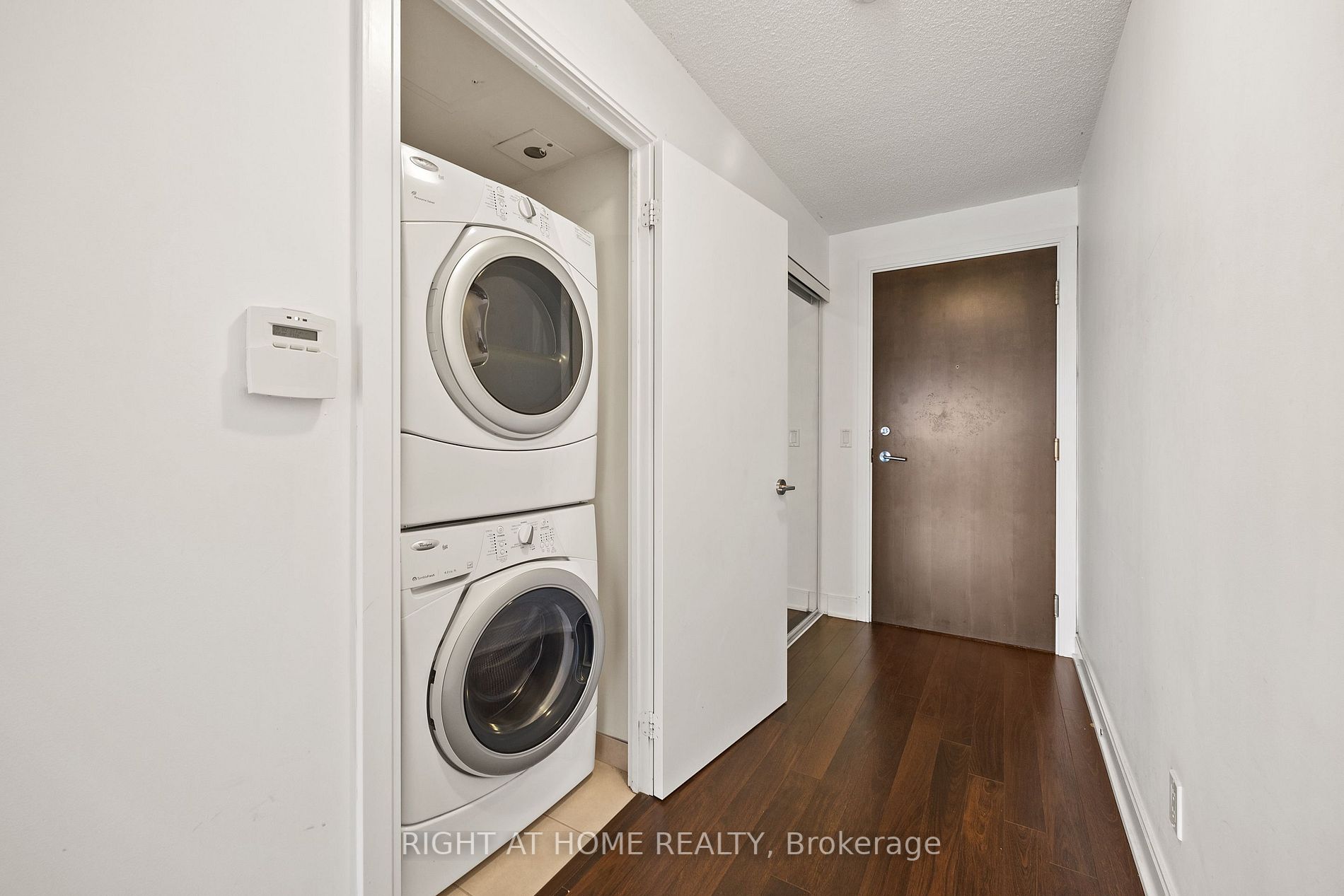 125 Village Green Sq, #1312