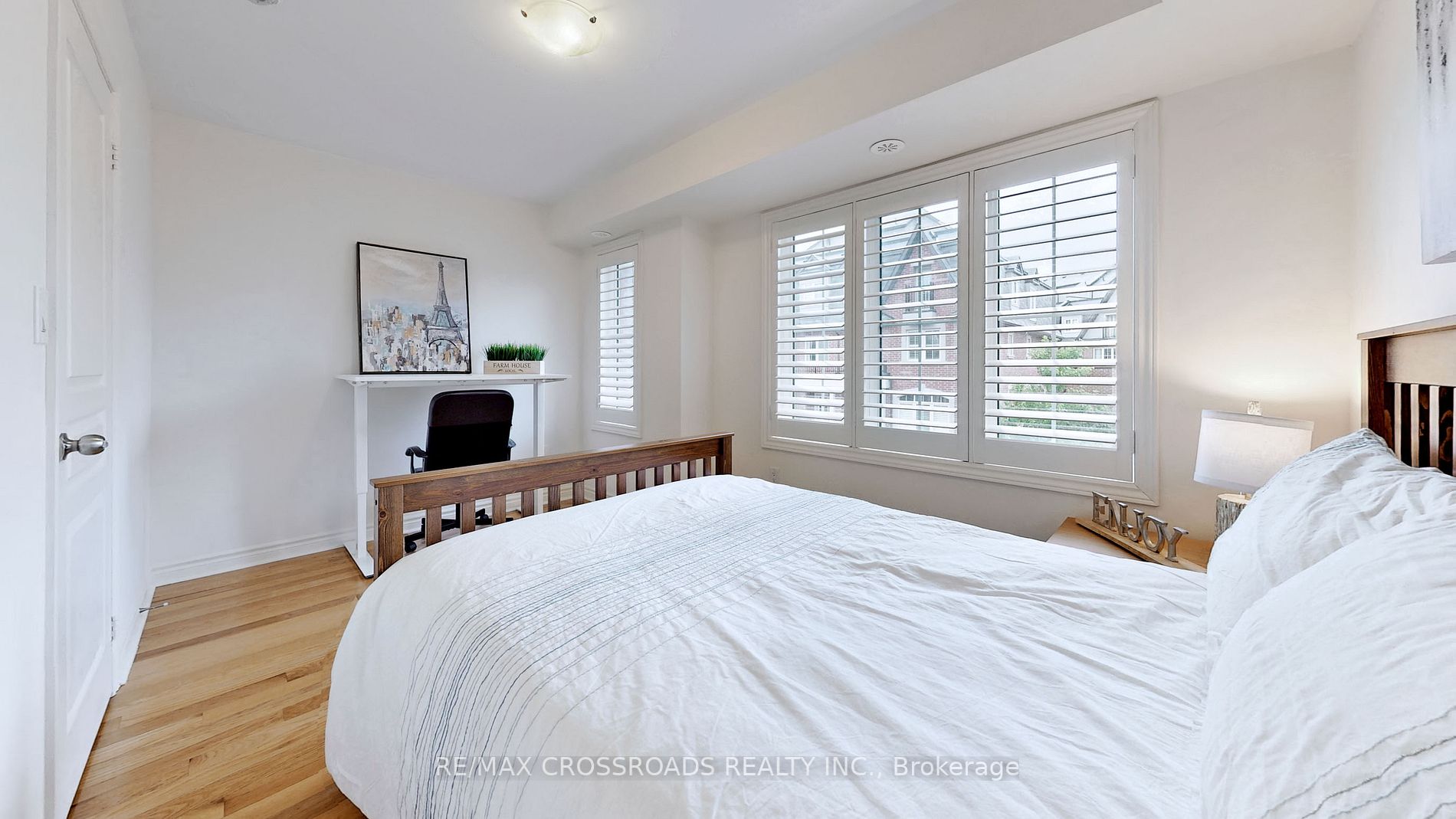 7 Eaton Park Lane, #1