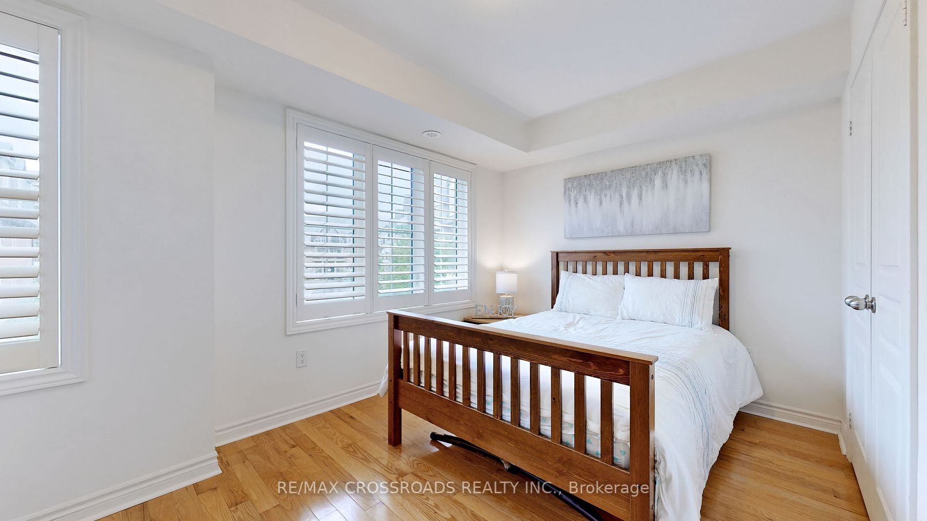 7 Eaton Park Lane, #1