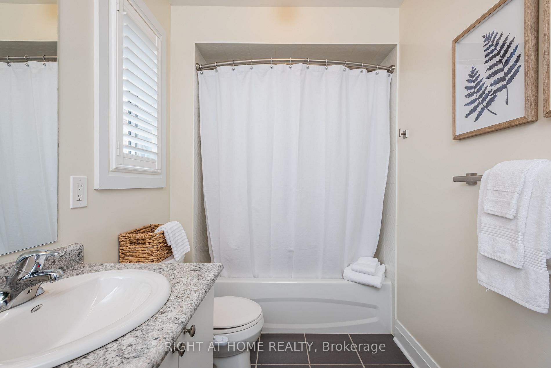 32 Mccourt Dr