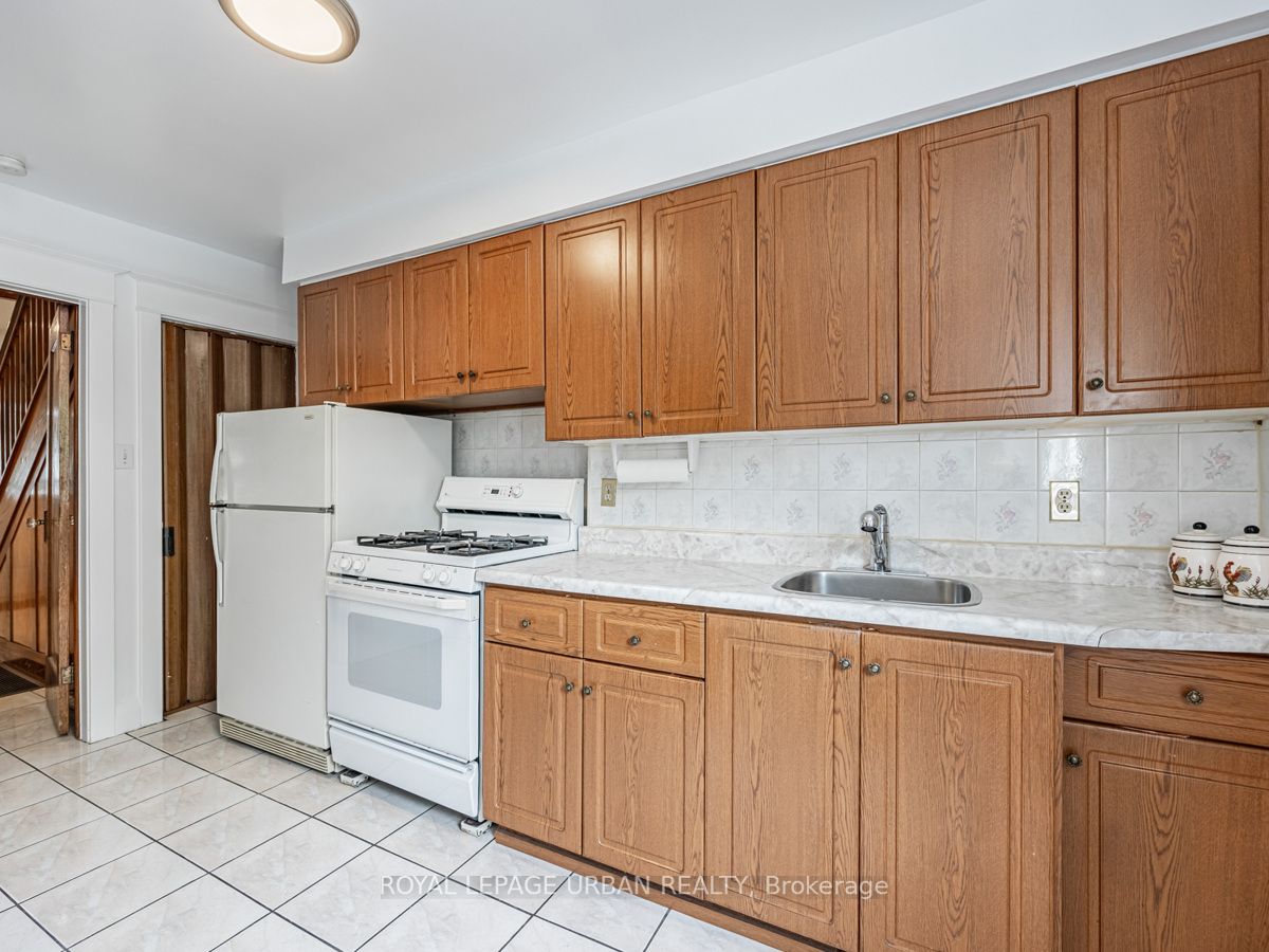 89 Strathmore Boulevard