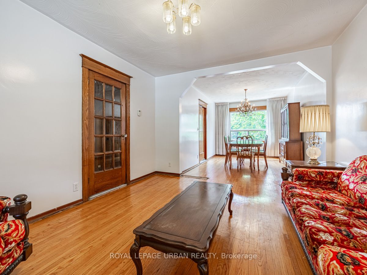 89 Strathmore Boulevard