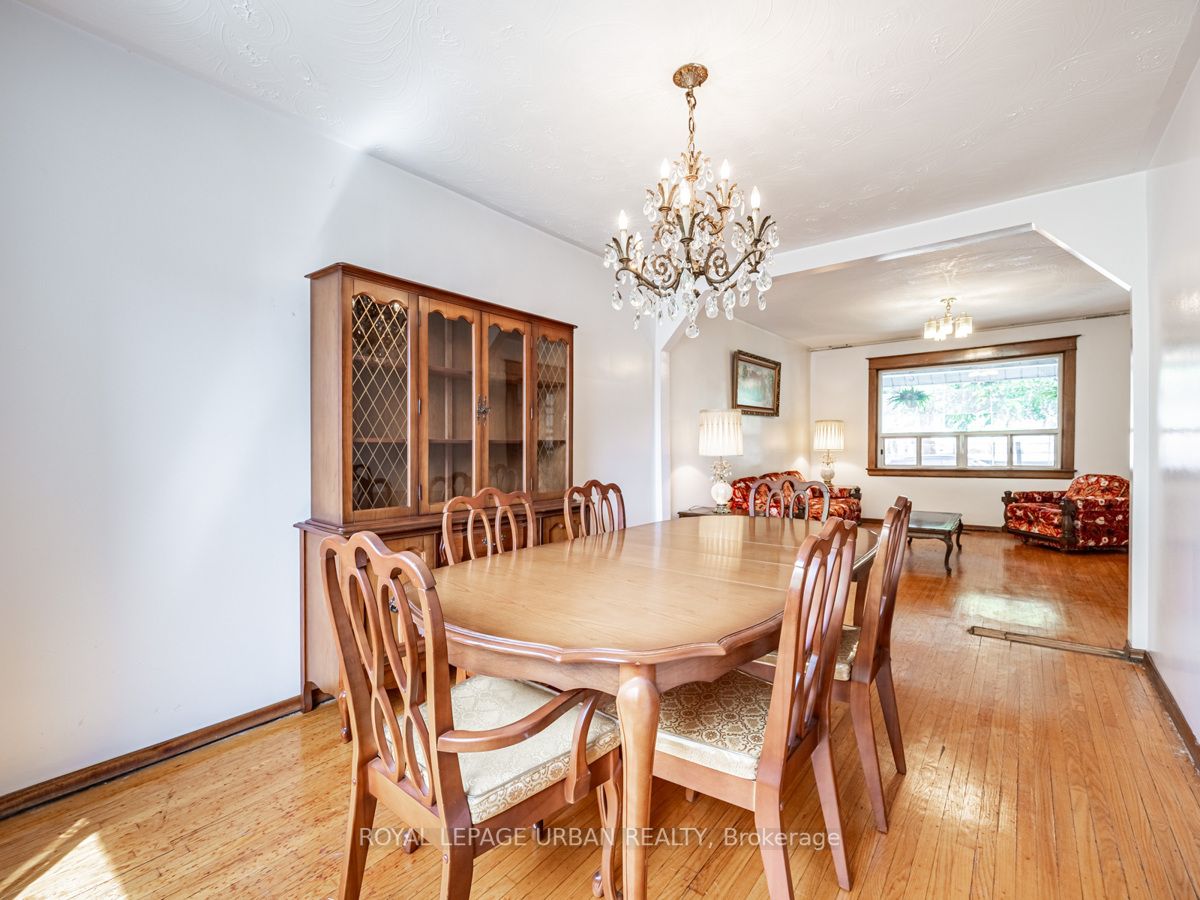 89 Strathmore Boulevard