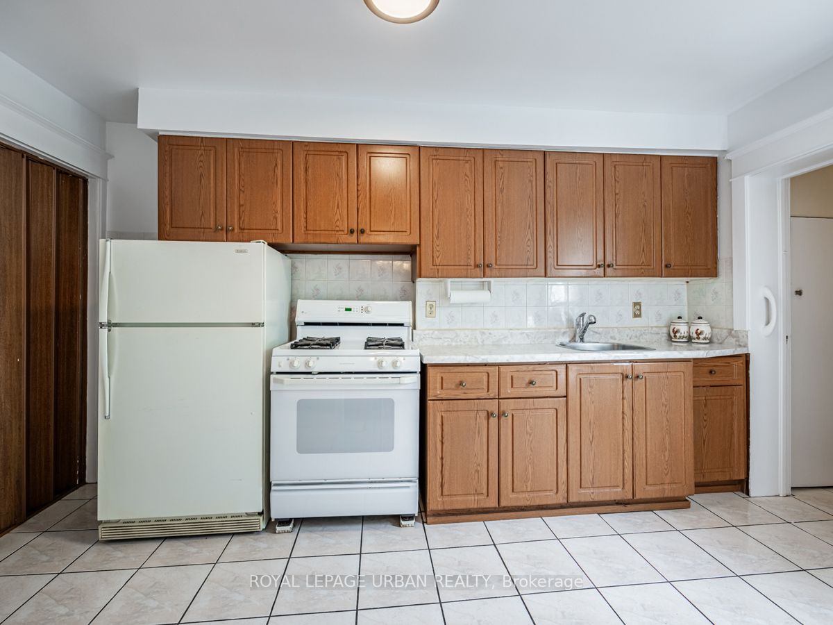 89 Strathmore Boulevard