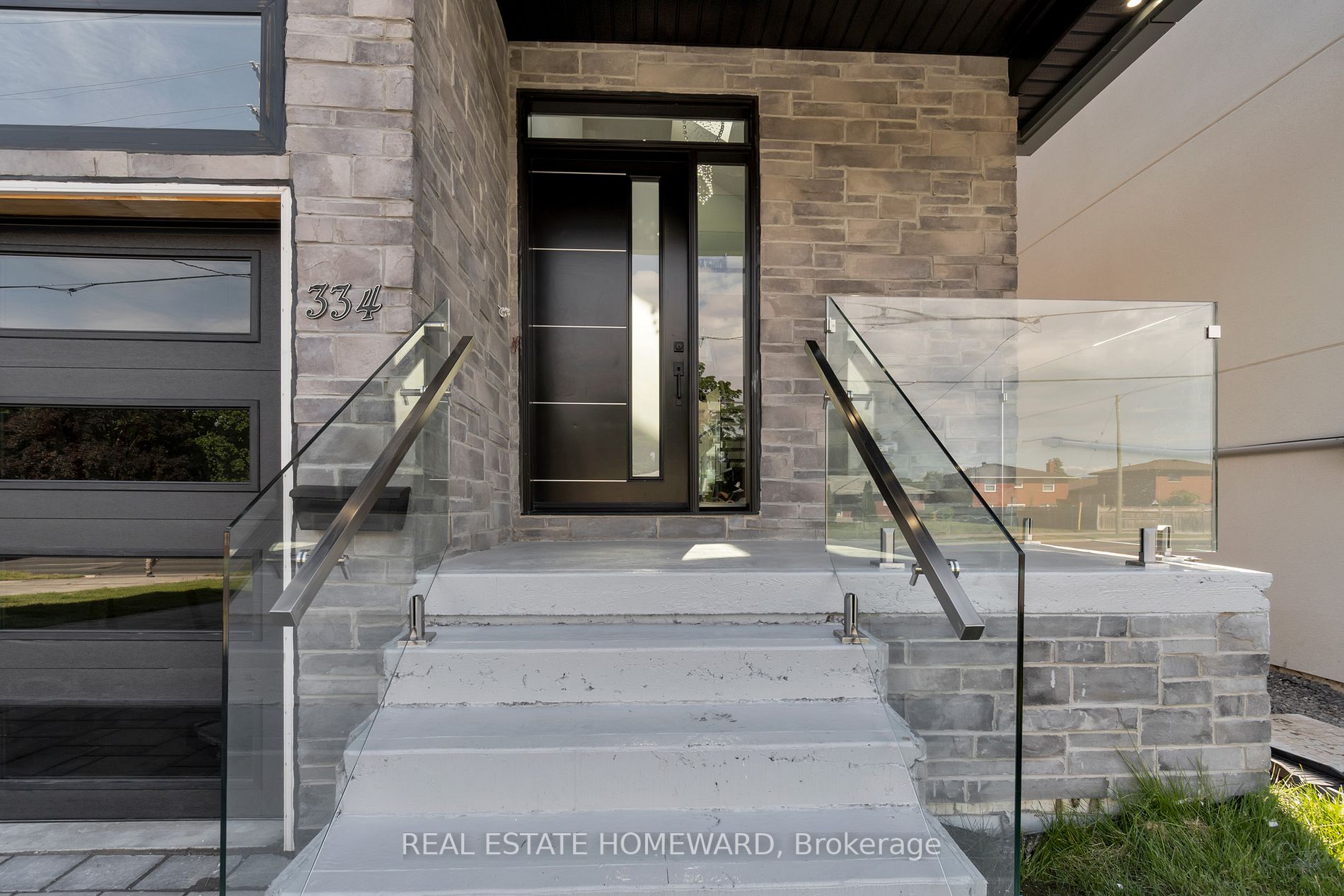 334 Thornton Road N