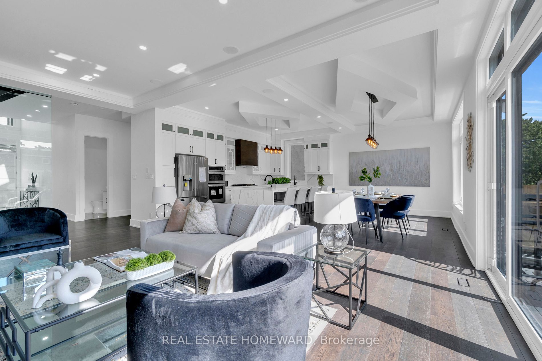 334 Thornton Road N
