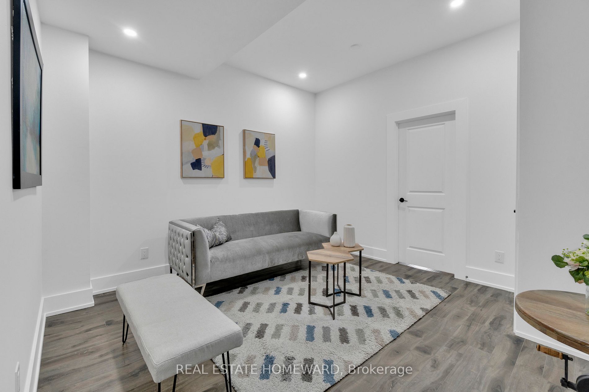 334 Thornton Road N